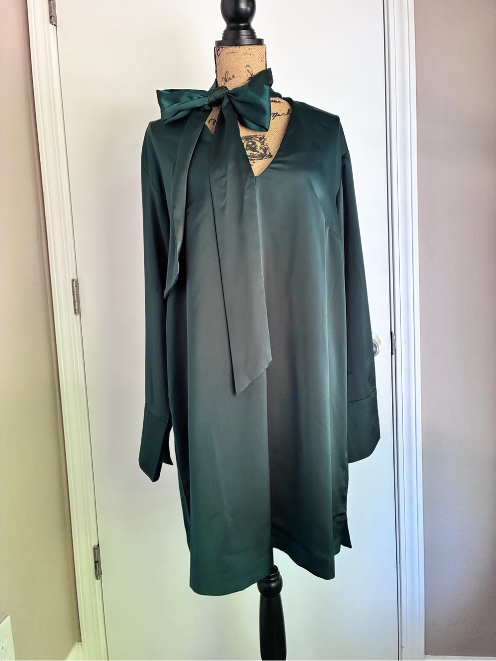 H&M Dark Green Satin Tie-Neck Long Sleeve Dress